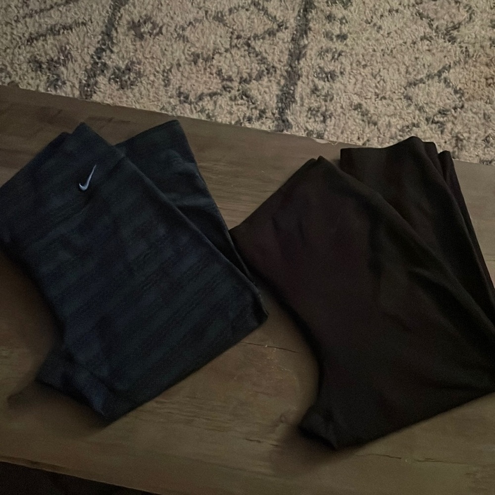 Nike dry fit capri work out pants  — bundle of 2